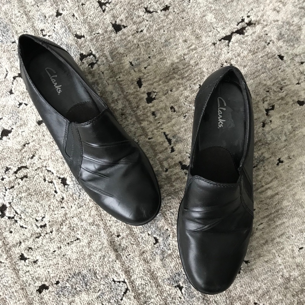Clarks Shoes - Picture 5 of 5